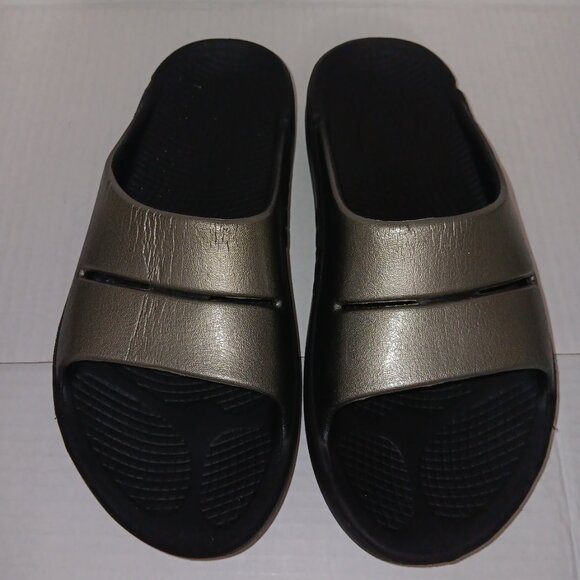 OOFOS Shoes - OOFOS METALLIC SPORT FLEX  SLIDE SANDALS
